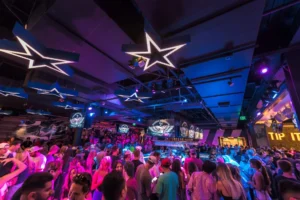 Dierks bentleys whiskey row denver (8)
